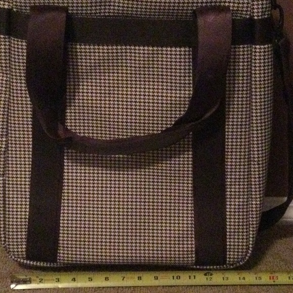 Puma carry on bag - Picture 2 of 4